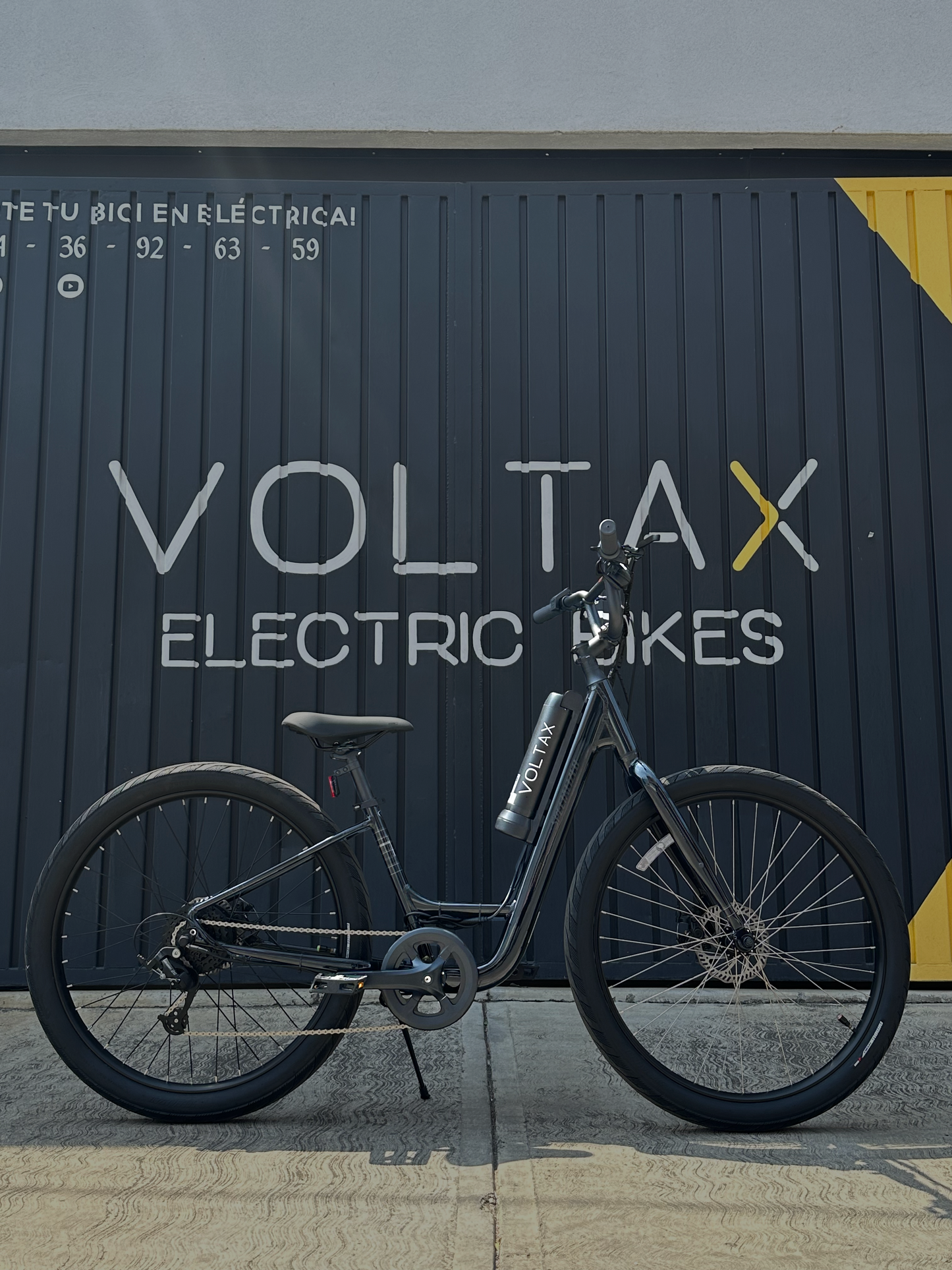 Bicicleta Eléctrica con Accesorios VOLTAX COMFORT SPORT